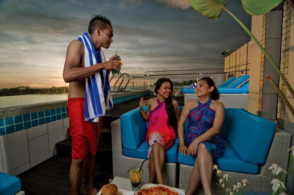 C'Haya Hotel Kota Kinabalu Exteriör bild