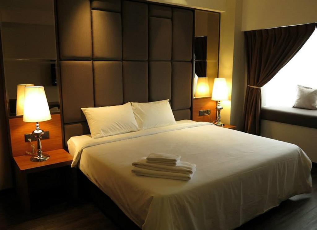 C'Haya Hotel Kota Kinabalu Rum bild