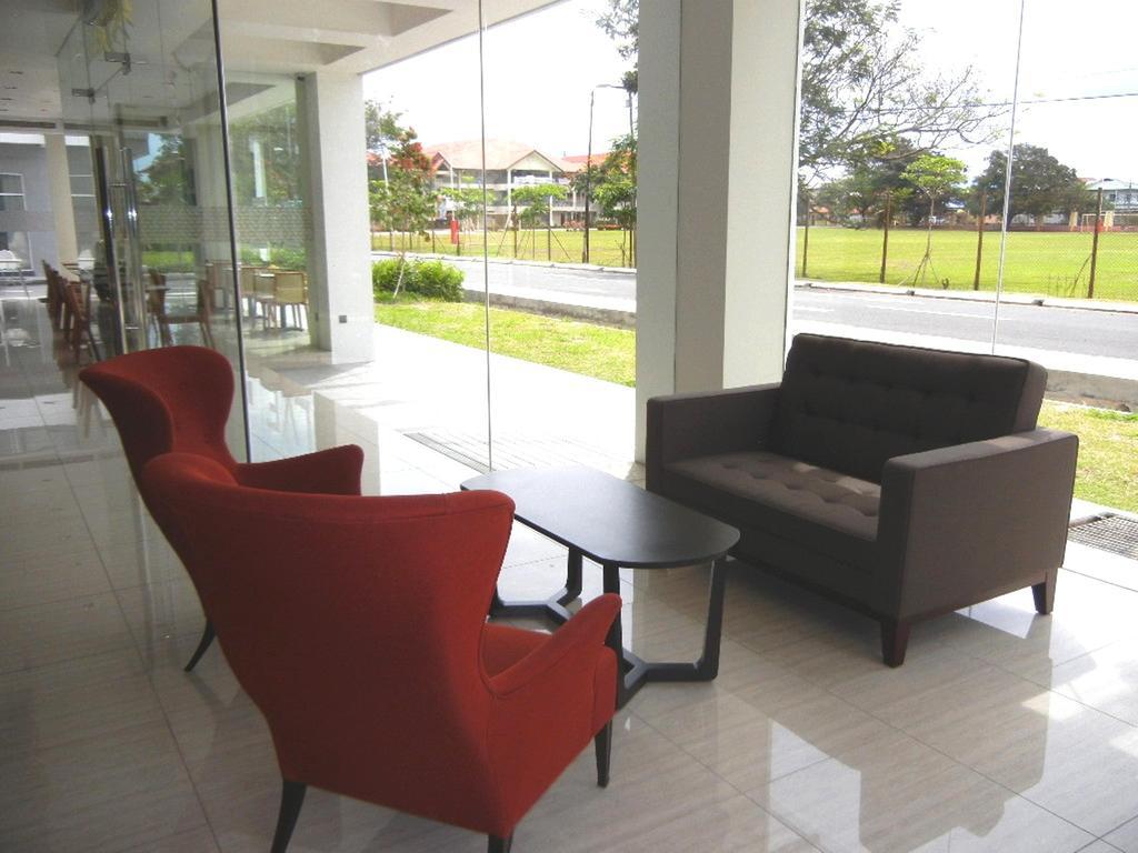 C'Haya Hotel Kota Kinabalu Exteriör bild