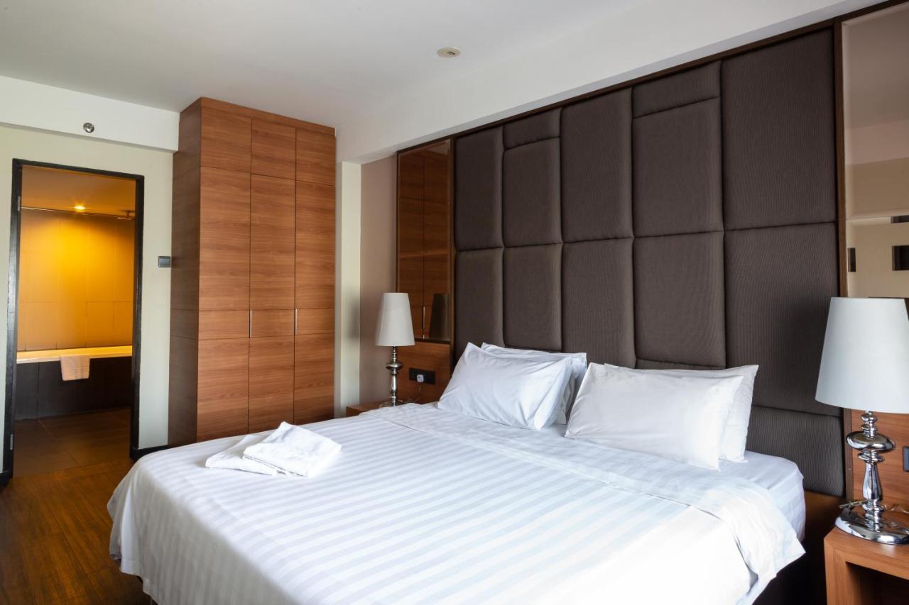 C'Haya Hotel Kota Kinabalu Exteriör bild