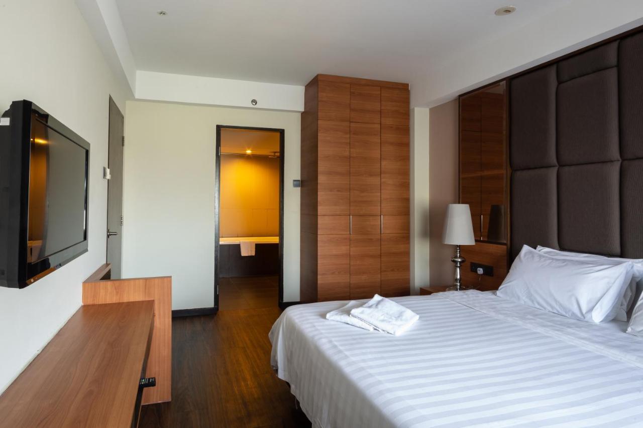 C'Haya Hotel Kota Kinabalu Exteriör bild