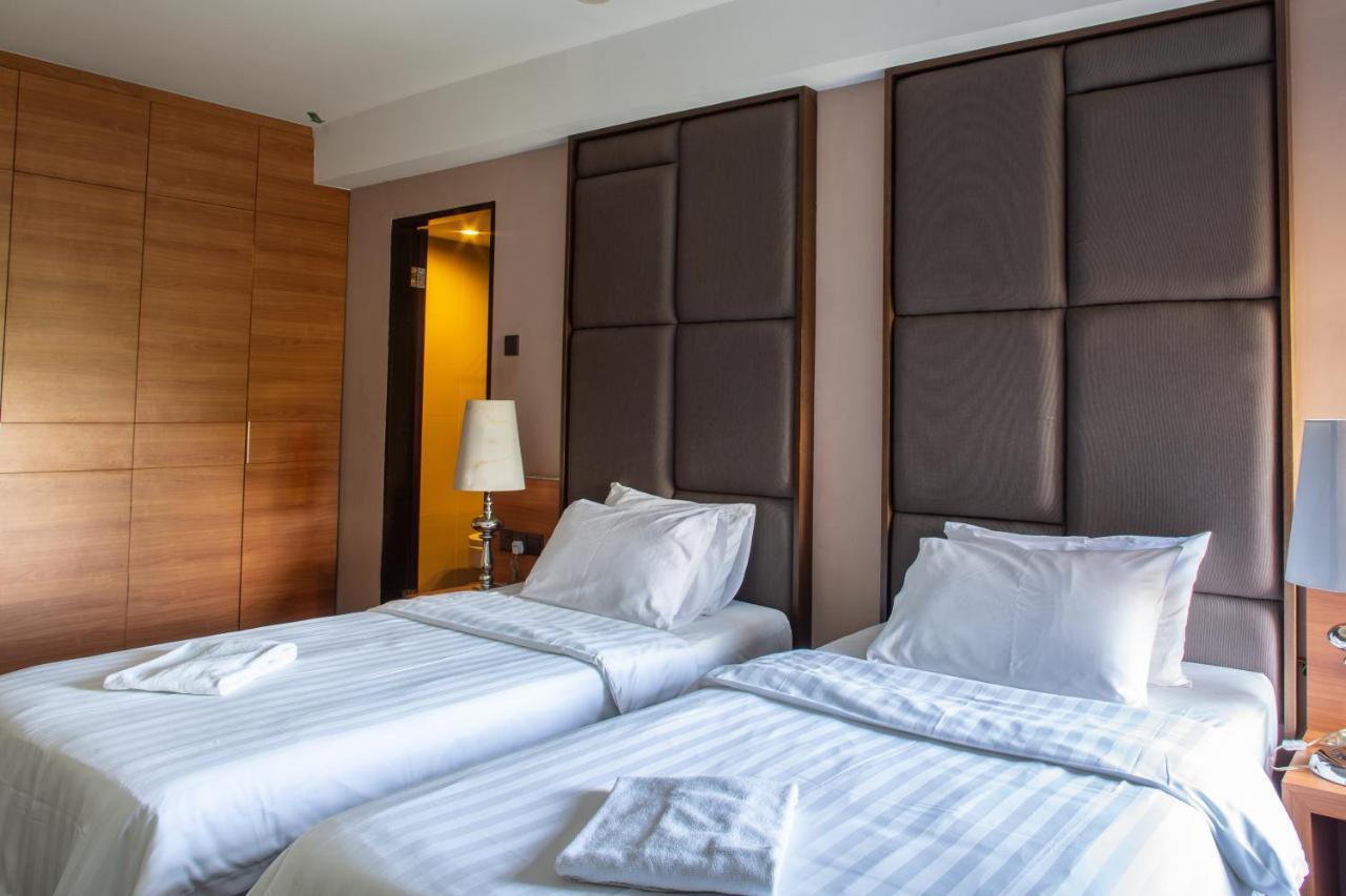 C'Haya Hotel Kota Kinabalu Exteriör bild